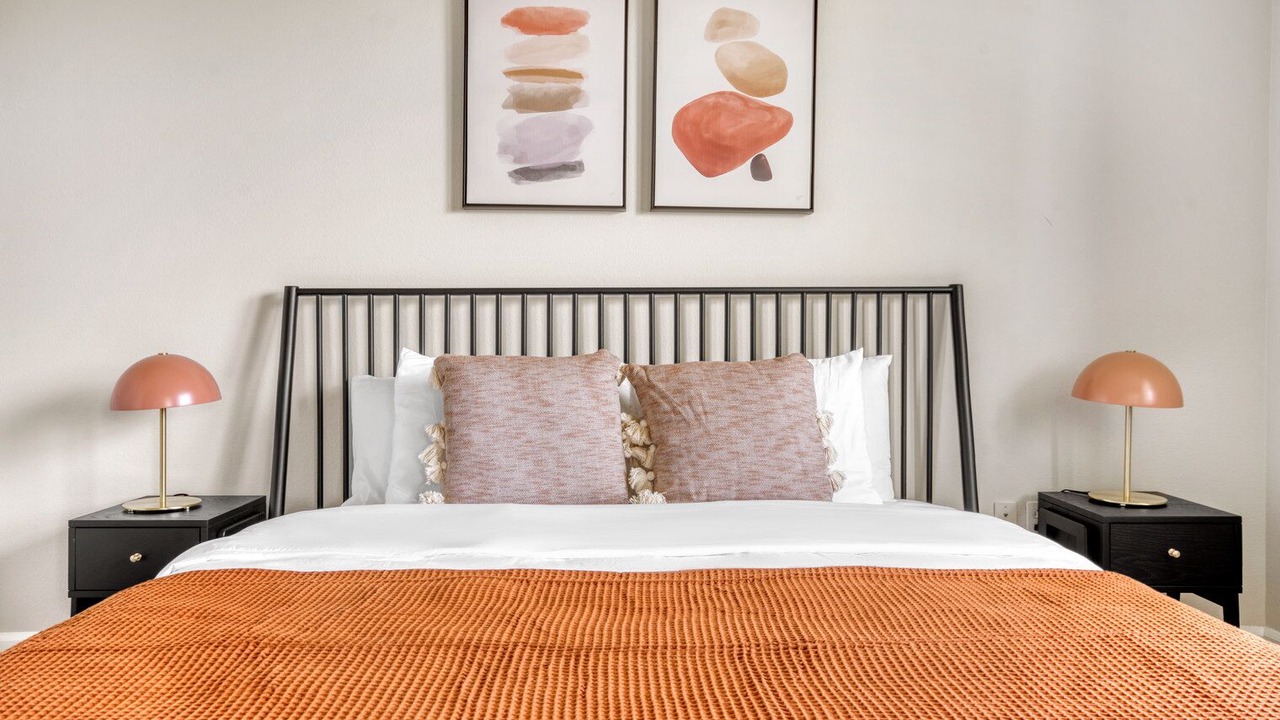 Photo of Bedroom in Central San Mateo