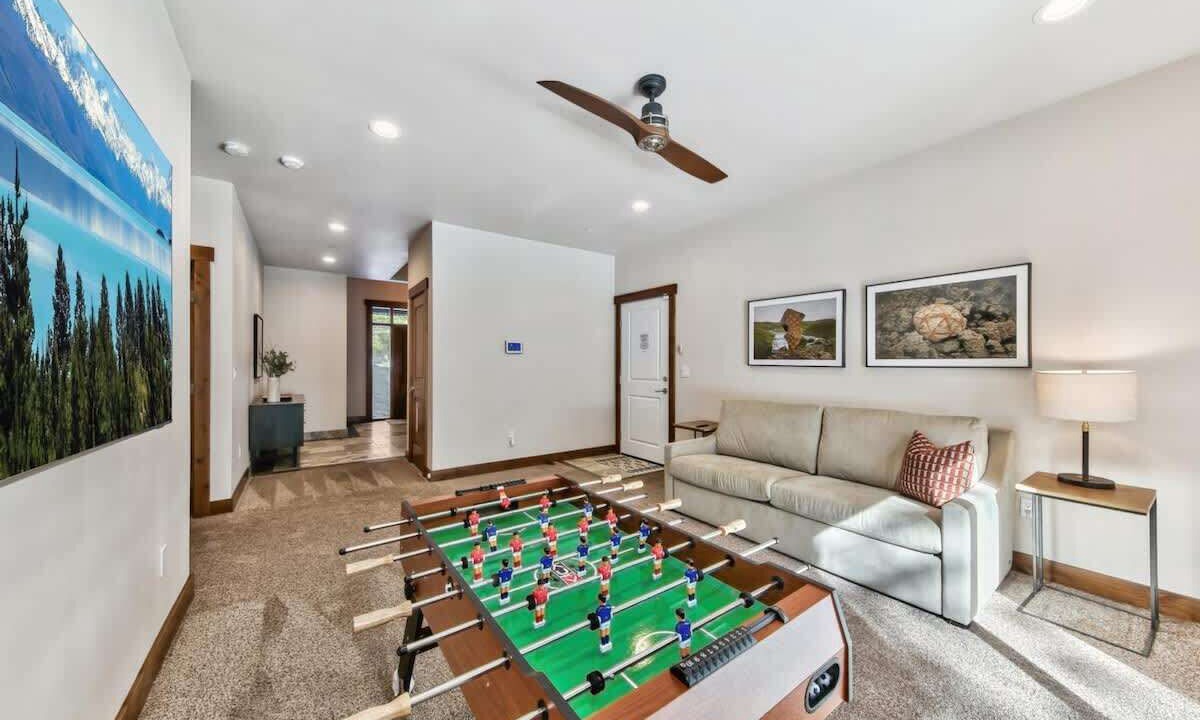 Photo of Bathroom in Country Club Estates