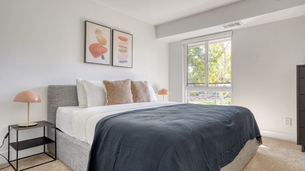 Photo of Bedroom in Sharon Heights