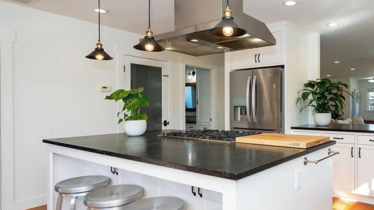 Photo of Kitchen in Westside Santa Cruz
