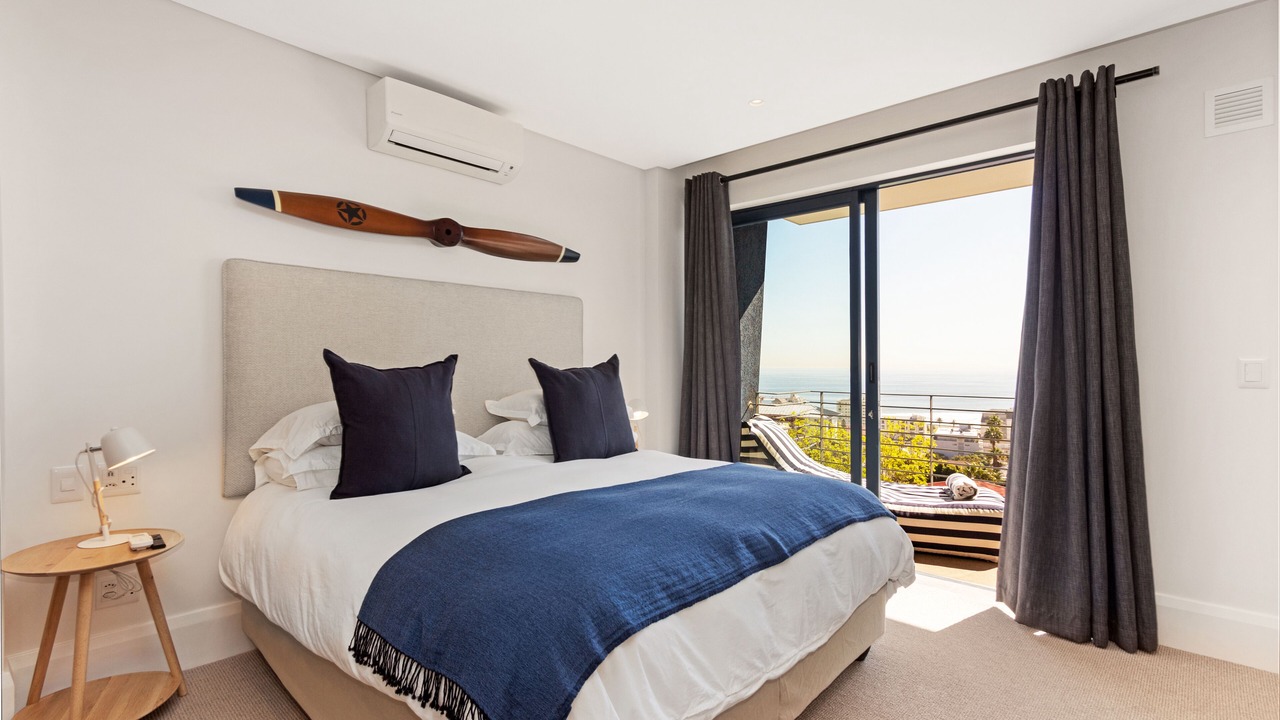 Photo of Bedroom in Sea Point