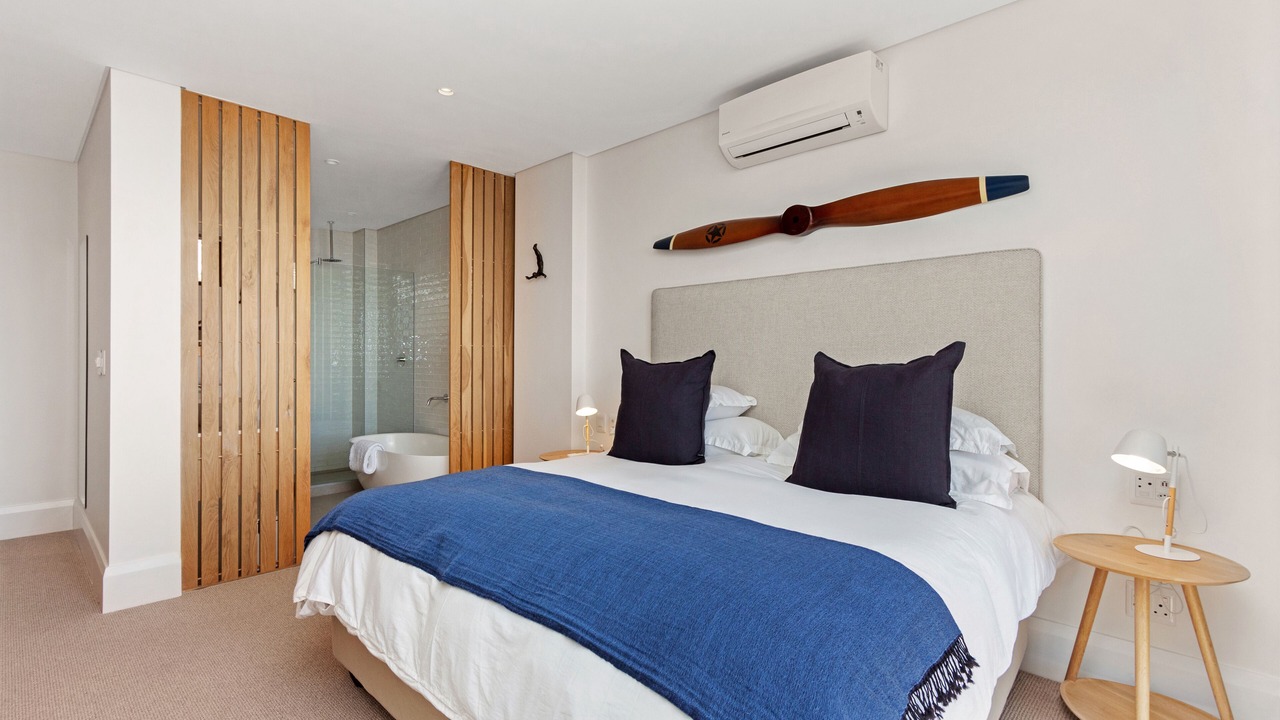 Photo of Bedroom in Sea Point