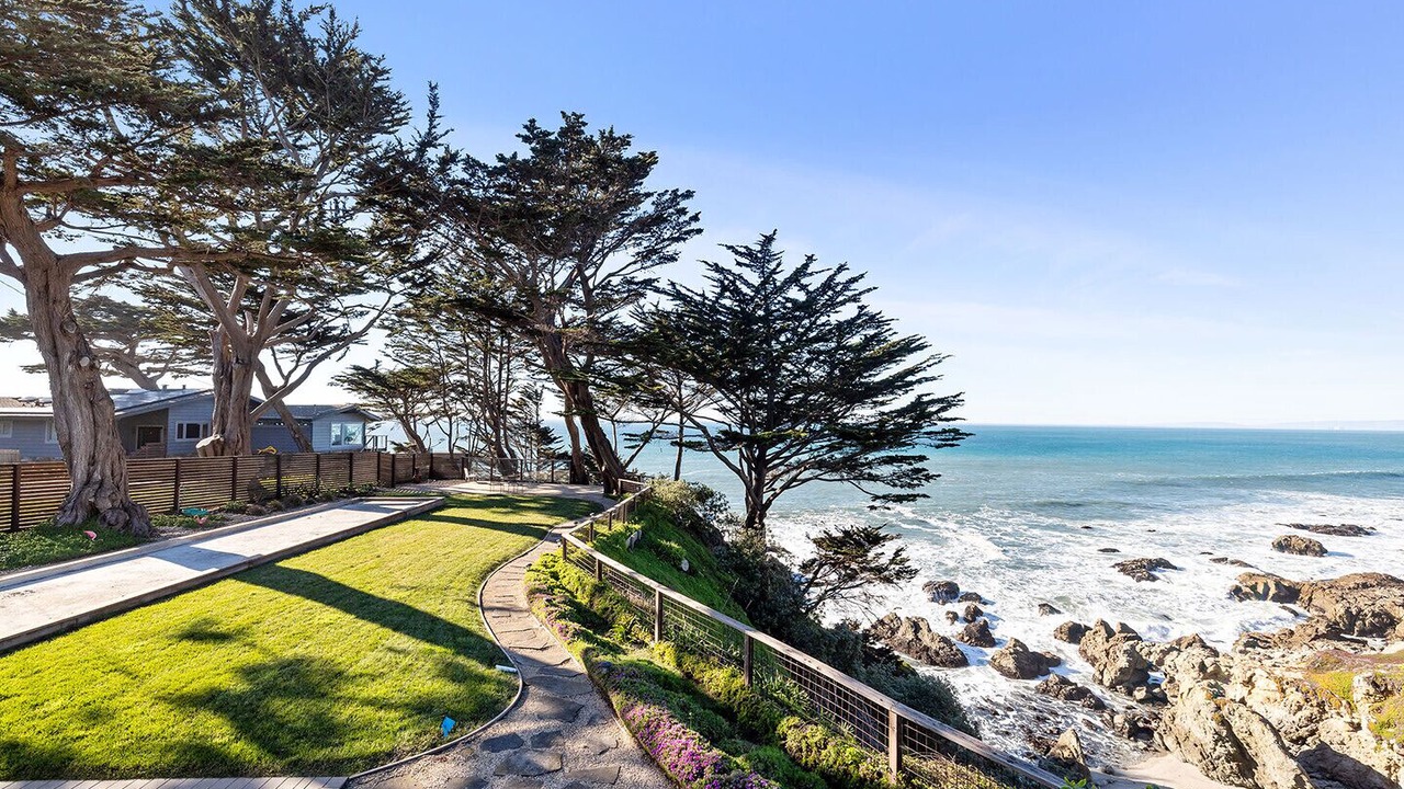 Photo of Others in Montara