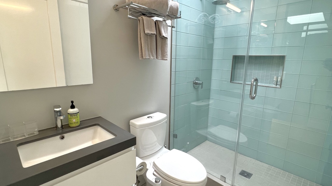 Photo of Bathroom in Outer Sunset