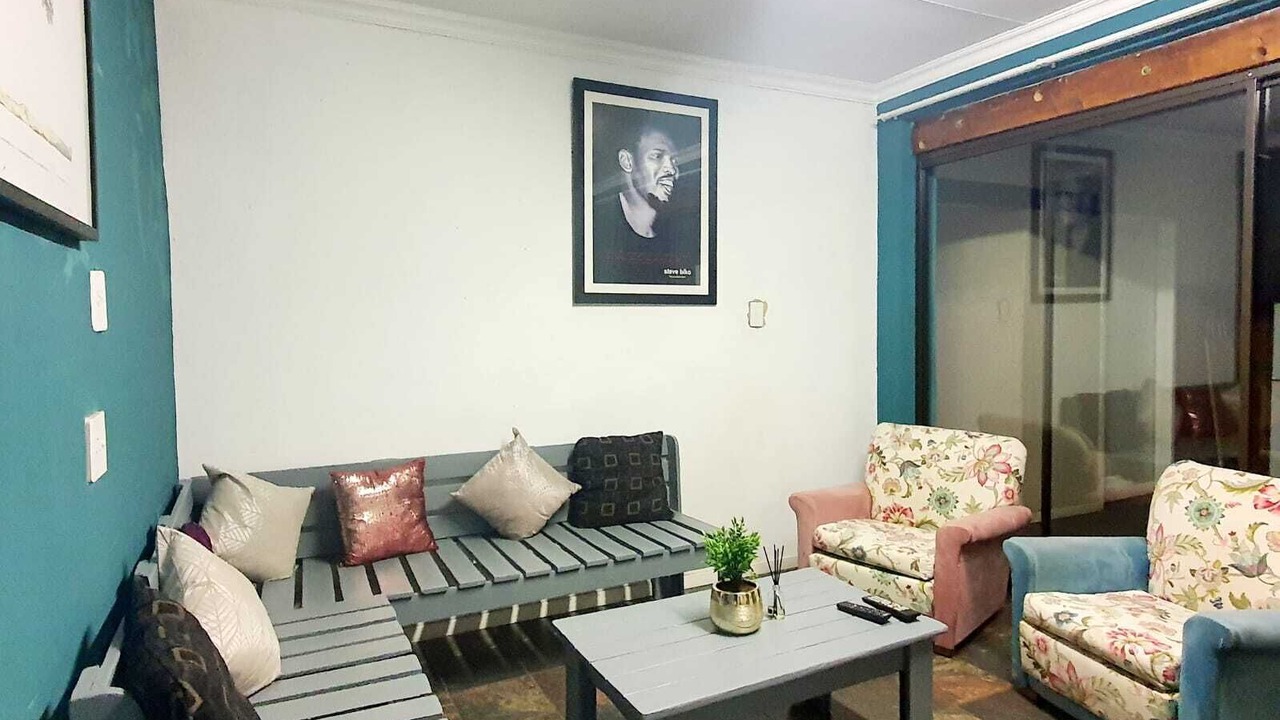 Photo of Livingroom in Meyerton