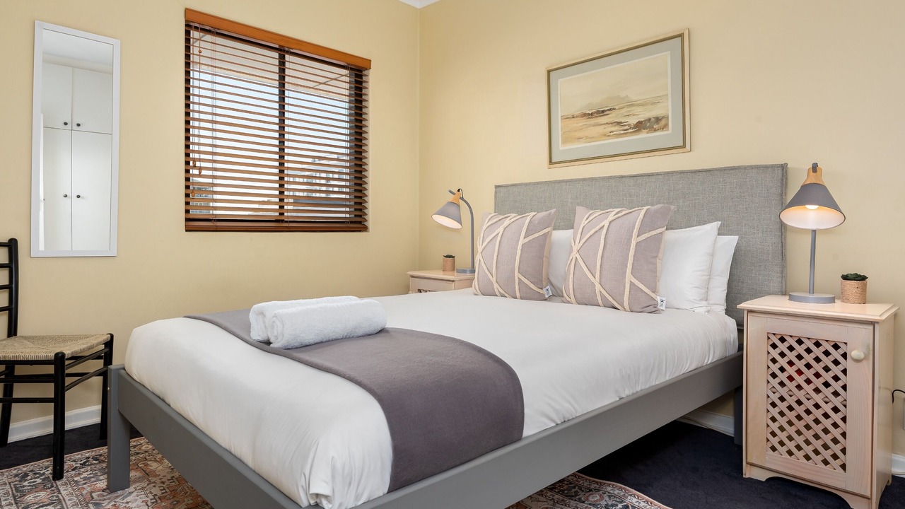 Photo of Bedroom in Three Anchor Bay