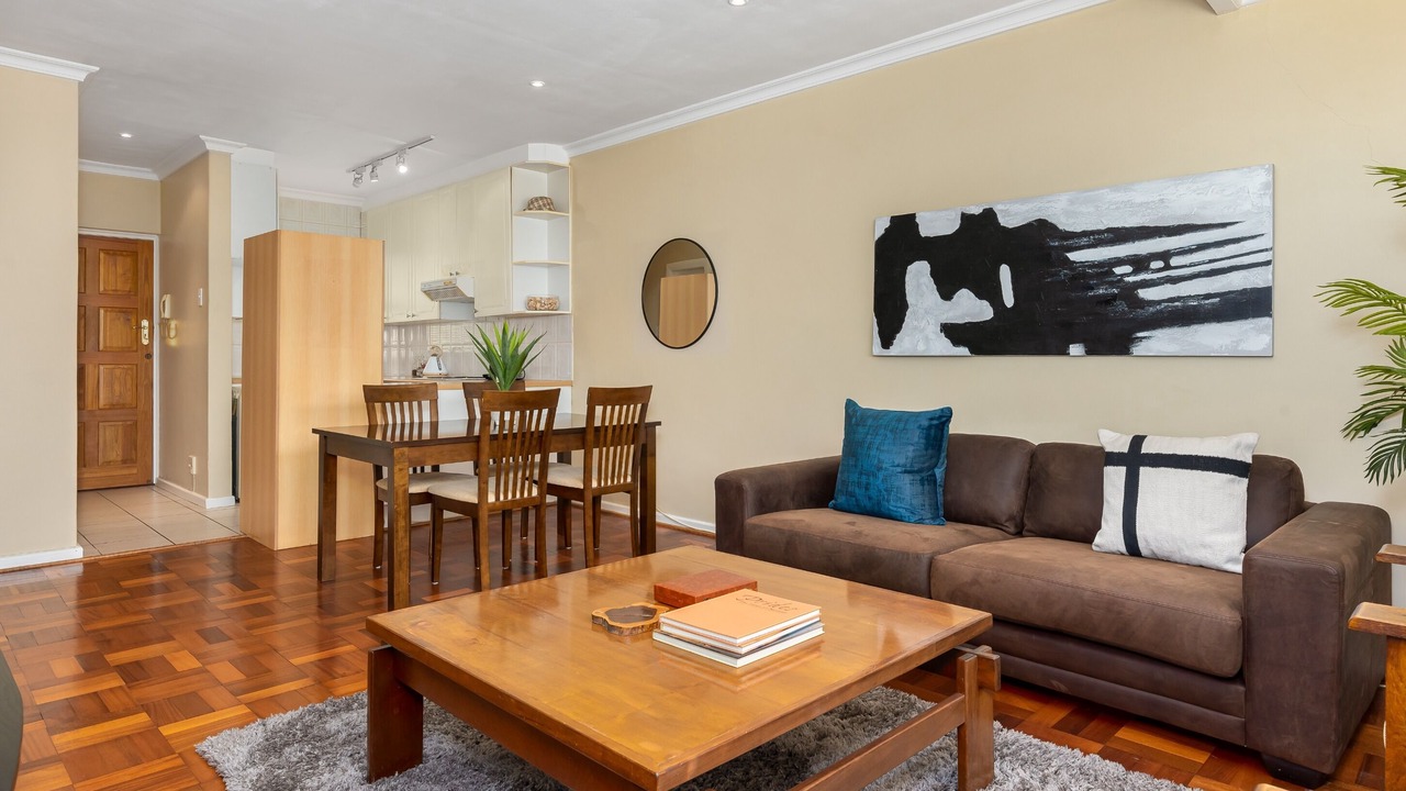 Photo of Livingroom in Three Anchor Bay