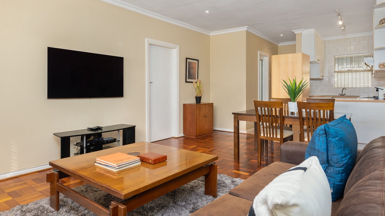 Photo of Livingroom in Three Anchor Bay
