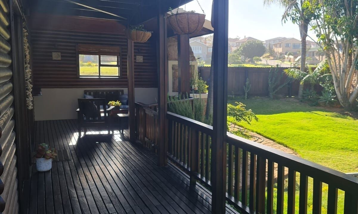 Photo of Patio Balcony in Jeffreys Bay