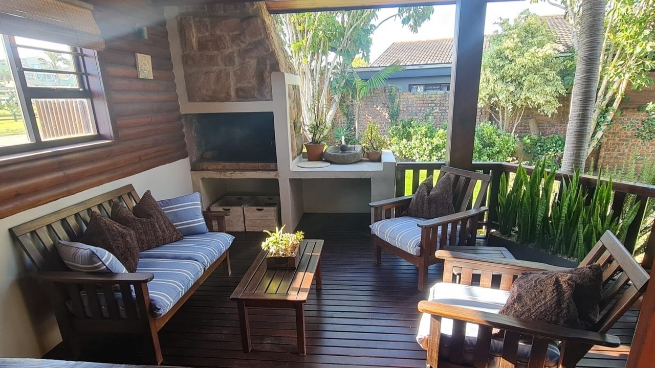 Photo of Patio Balcony in Jeffreys Bay