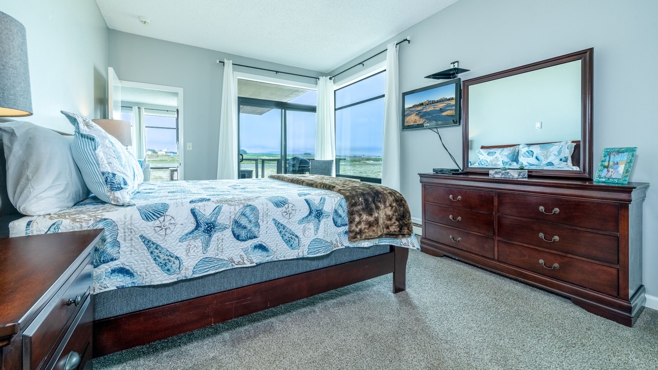 Photo of Bedroom in Pajaro Dunes