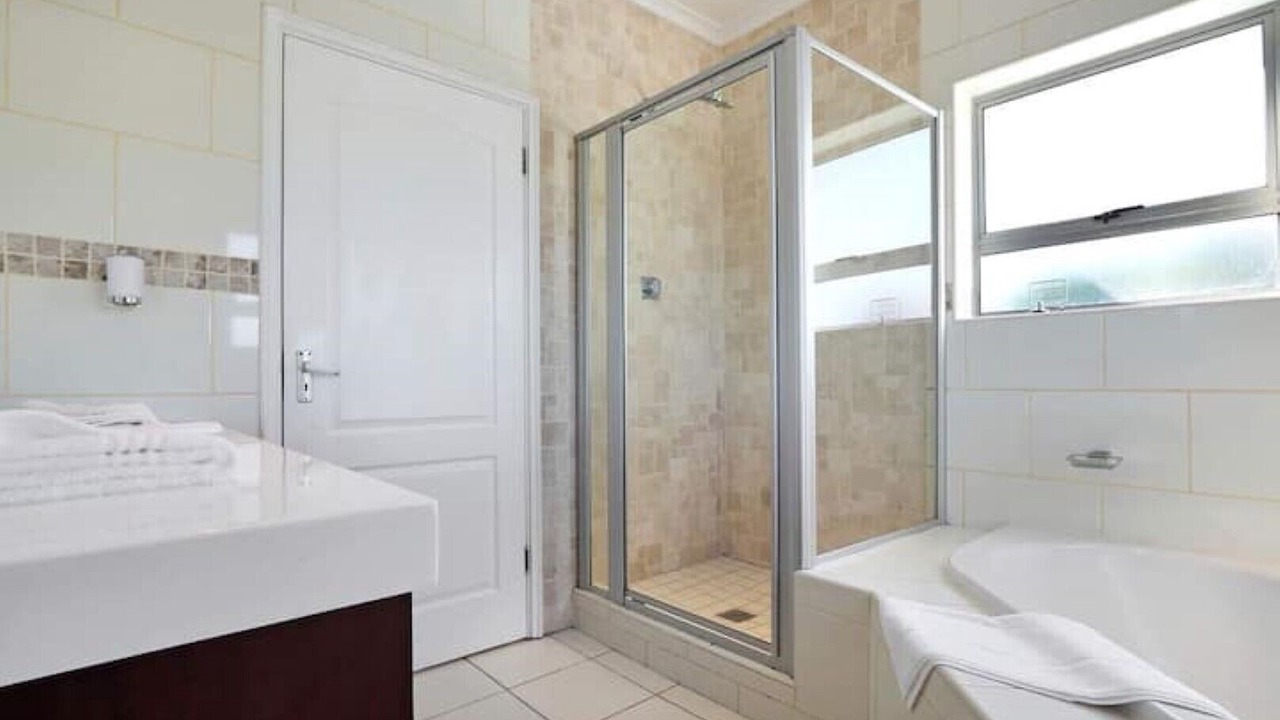 Photo of Bathroom in Parow