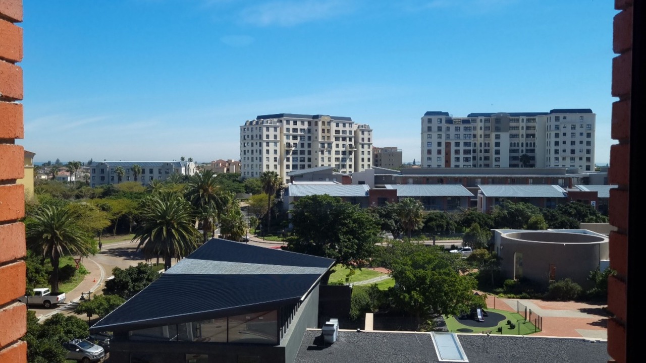 Photo of Patio Balcony in Century City