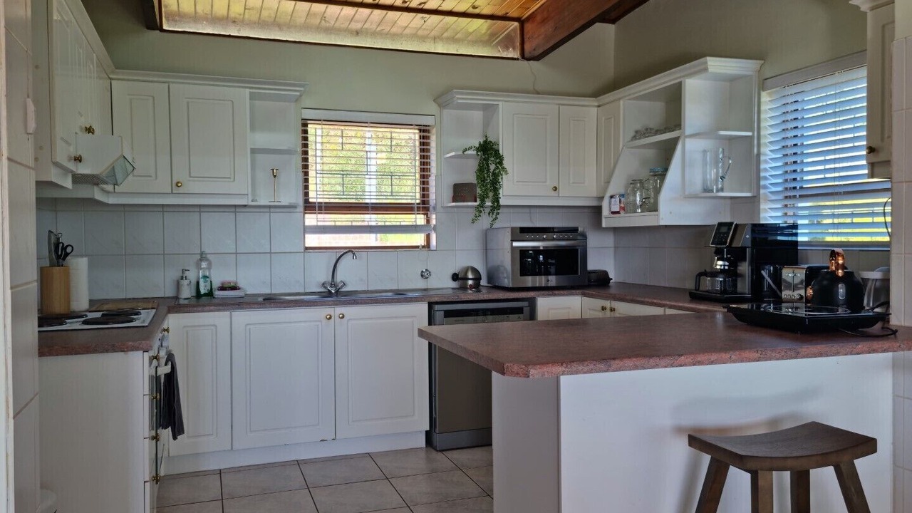 Photo of Kitchen in Gordons Bay Central