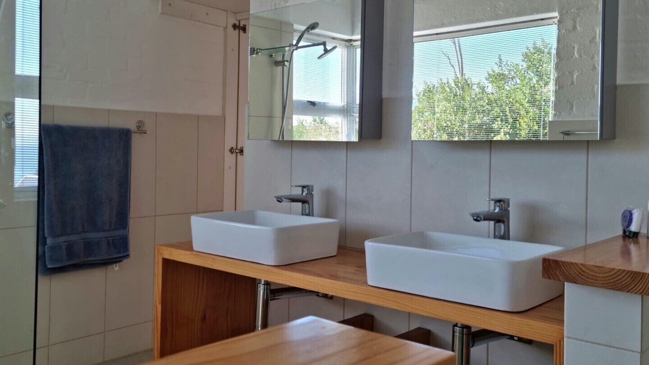 Photo of Bathroom in Mountainside