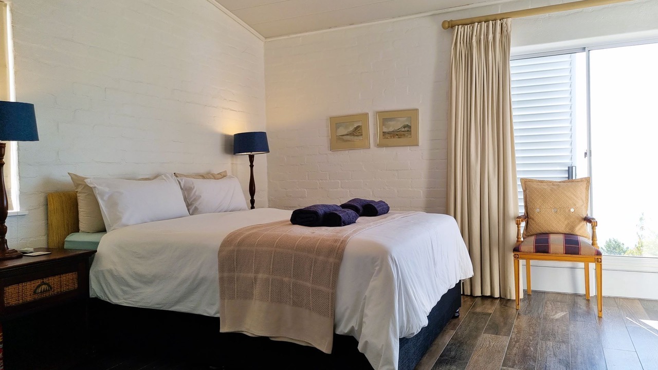 Photo of Bedroom in Mountainside