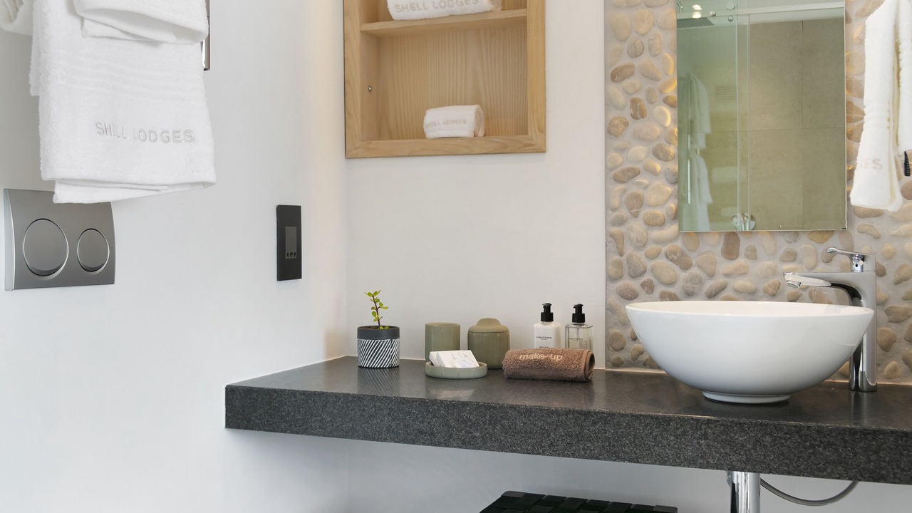 Photo of Bathroom in Three Anchor Bay