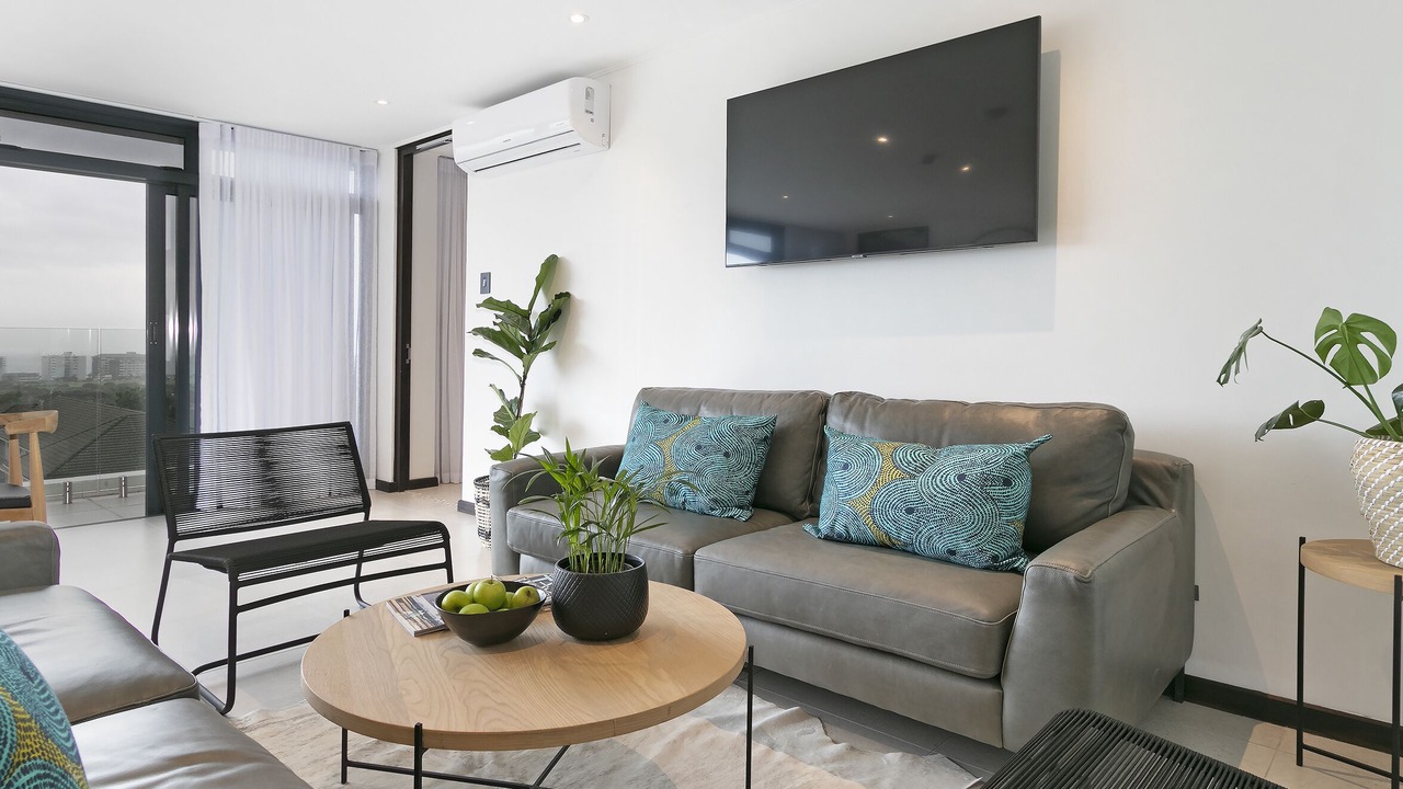 Photo of Livingroom in Three Anchor Bay