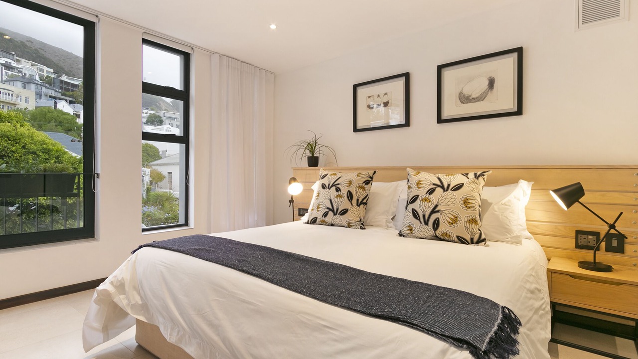 Photo of Bedroom in Three Anchor Bay