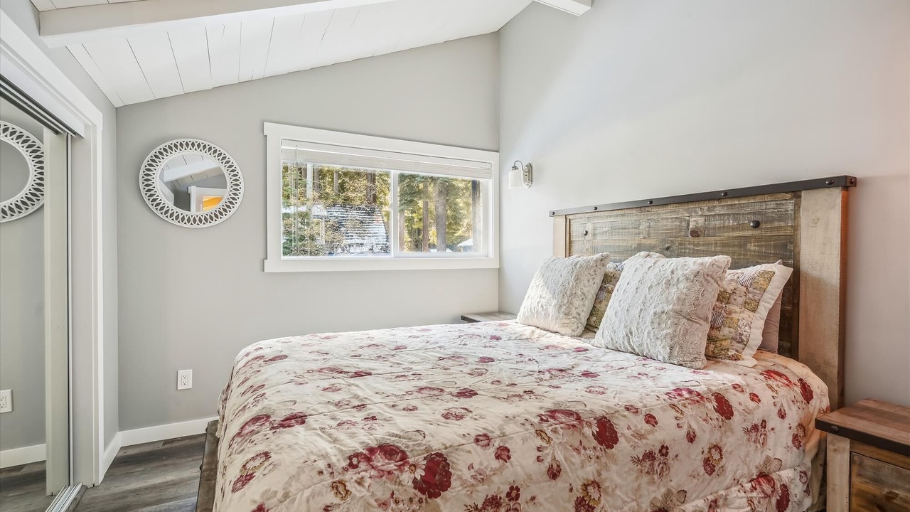 Photo of Bedroom in Comstock Acres