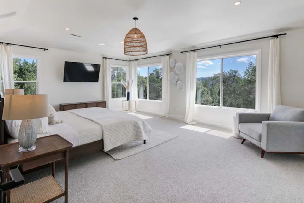 Photo of Bedroom in Santa Rosa