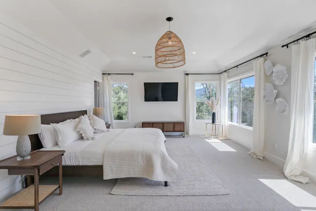 Photo of Bedroom in Santa Rosa