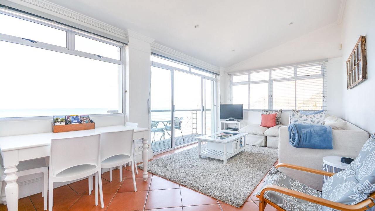 Photo of Livingroom in Kalk Bay