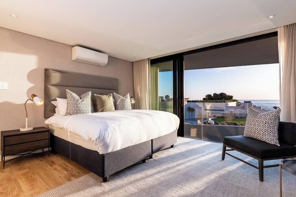 Photo of Bedroom in Camps Bay