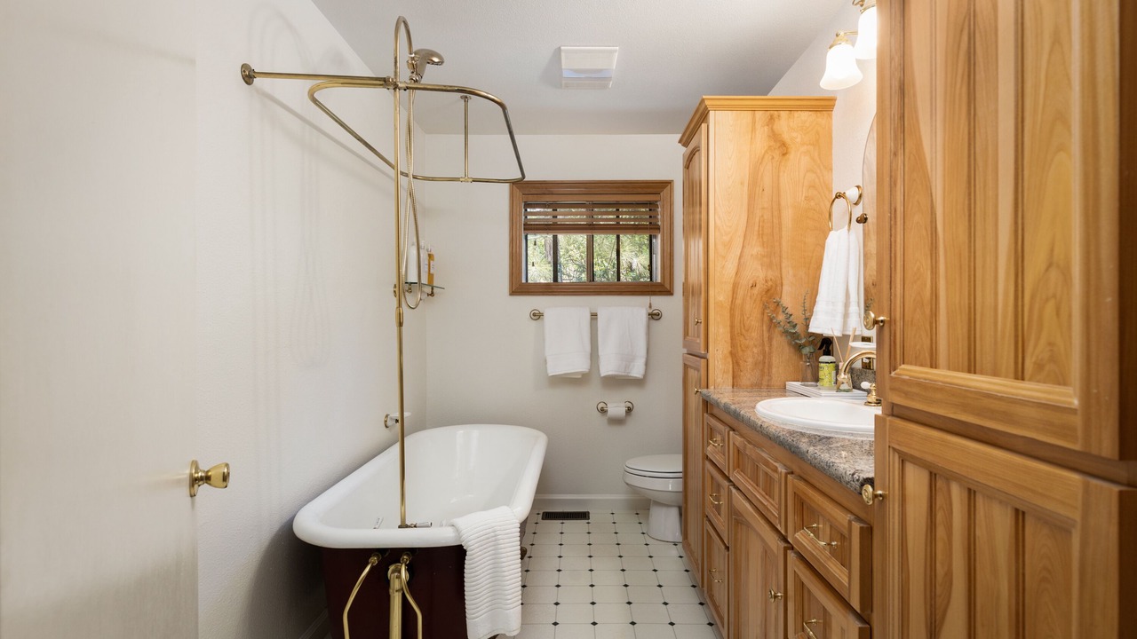 Photo of Bathroom in Meadow Vista