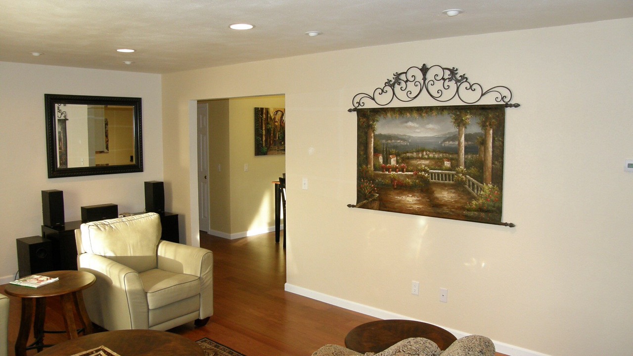 Photo of Livingroom in Kenwood