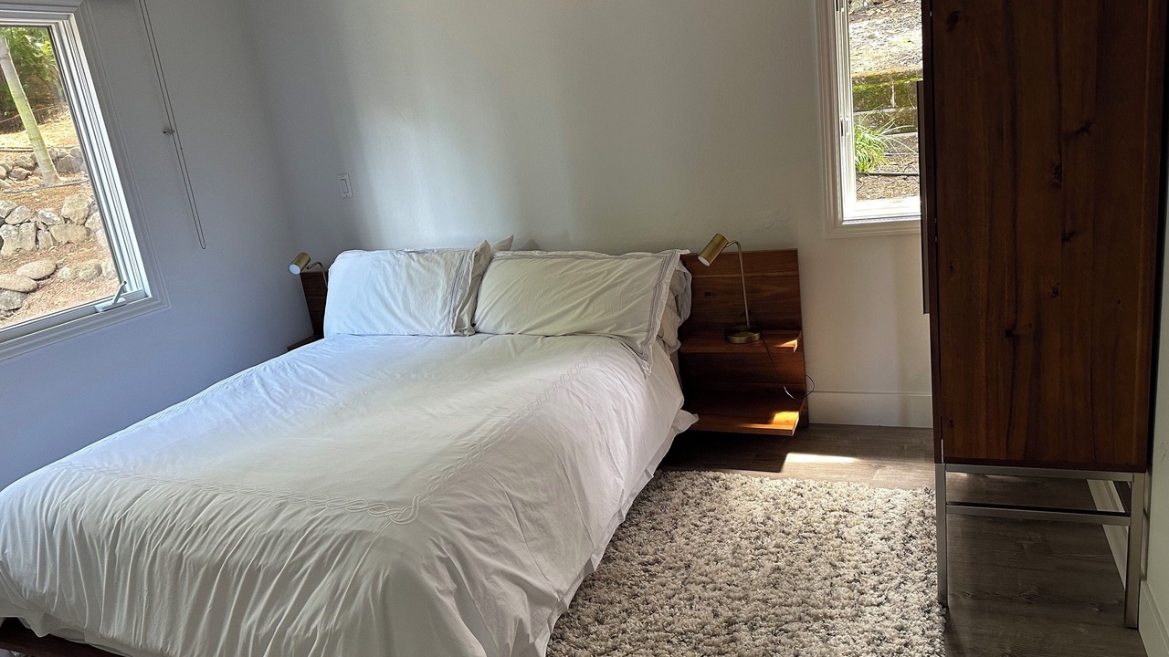 Photo of Bedroom in Los Altos Hills