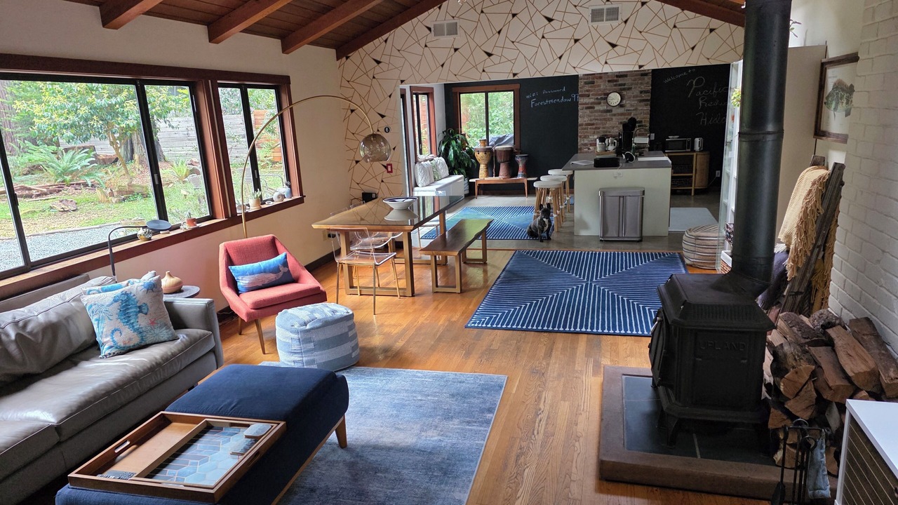 Photo of Livingroom in Fort Bragg
