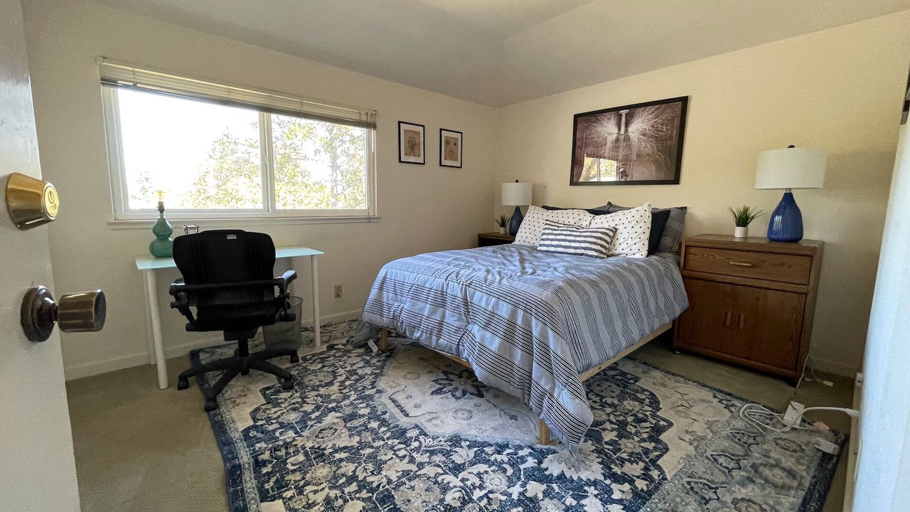 Photo of Bedroom in Saratoga