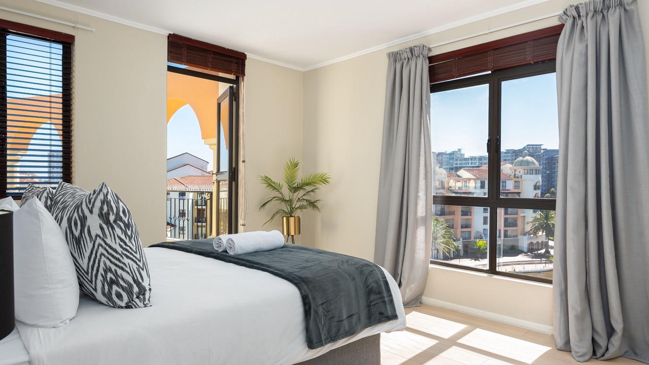 Photo of Bedroom in Century City