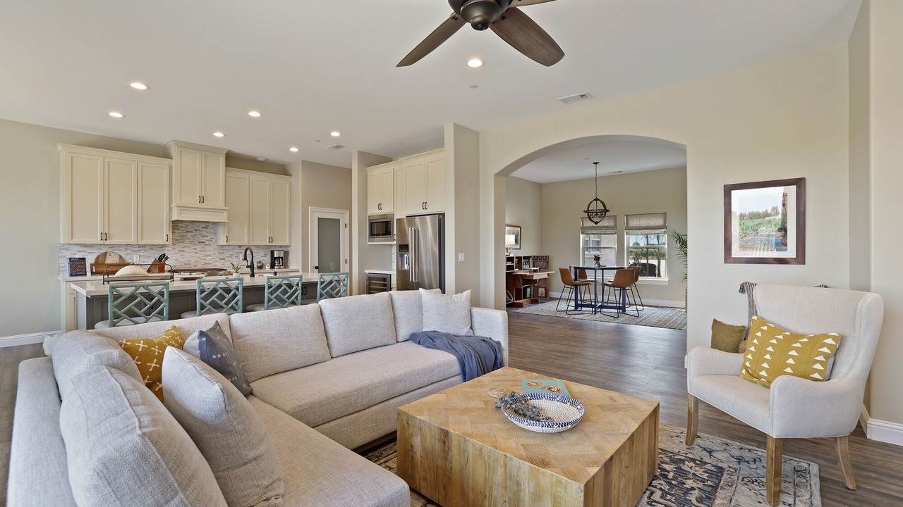 Photo of Livingroom in Acampo