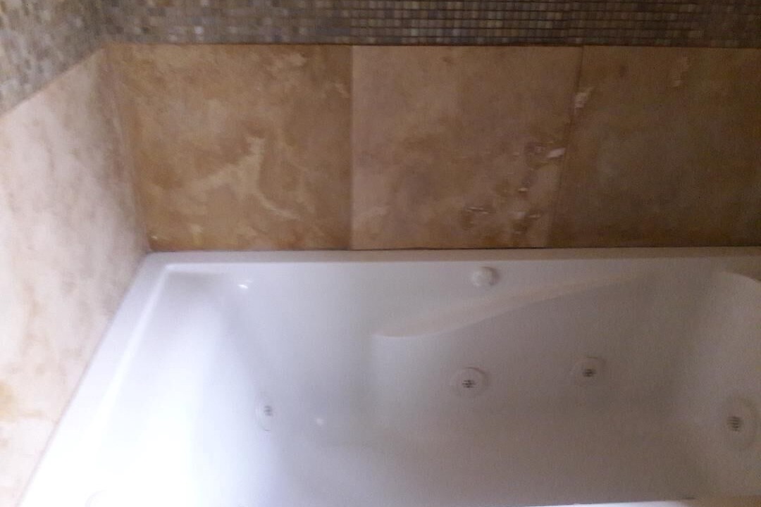 Photo of Bathroom in Golden Gate