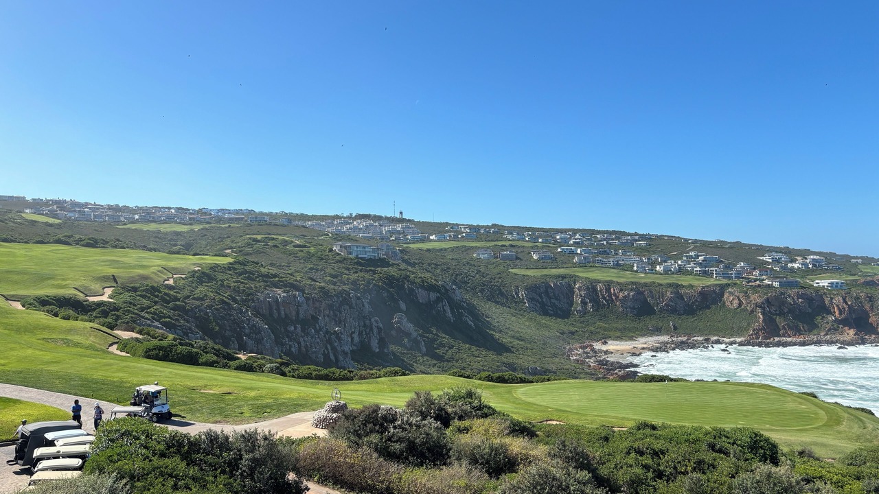 Photo of Others in Pinnacle Point