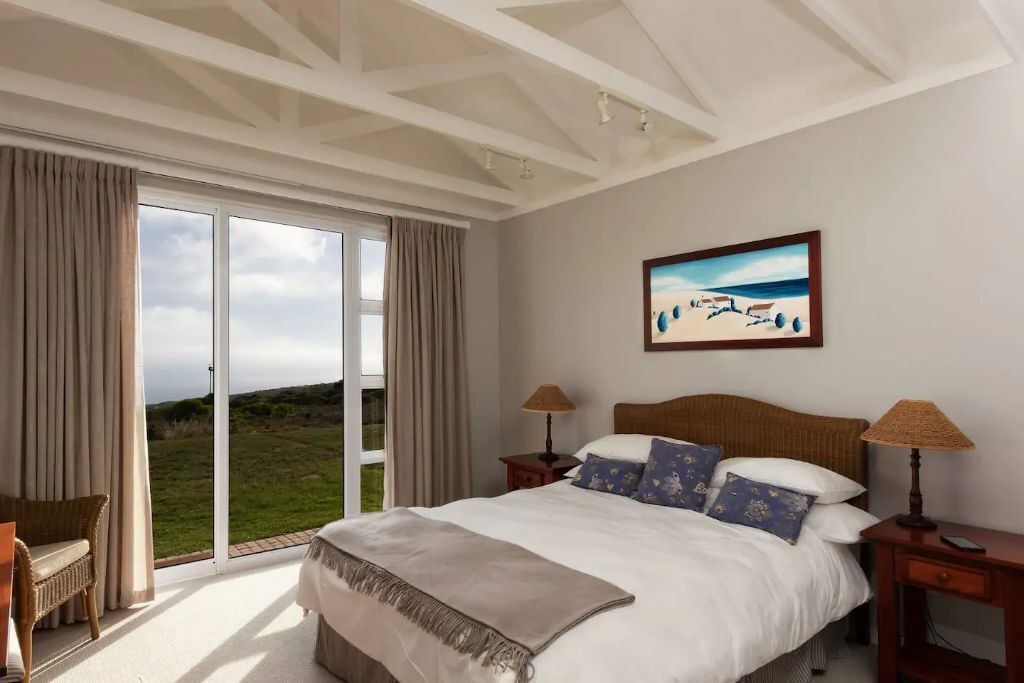 Photo of Bedroom in Pinnacle Point