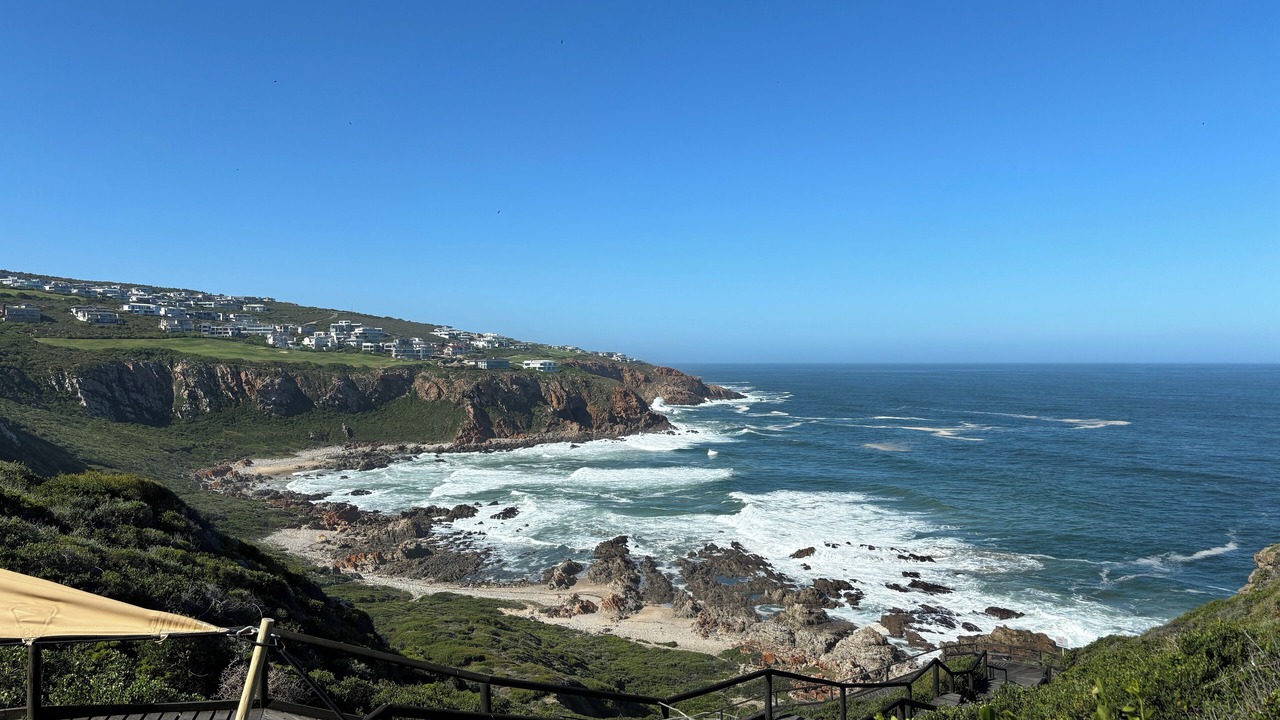 Photo of Others in Pinnacle Point