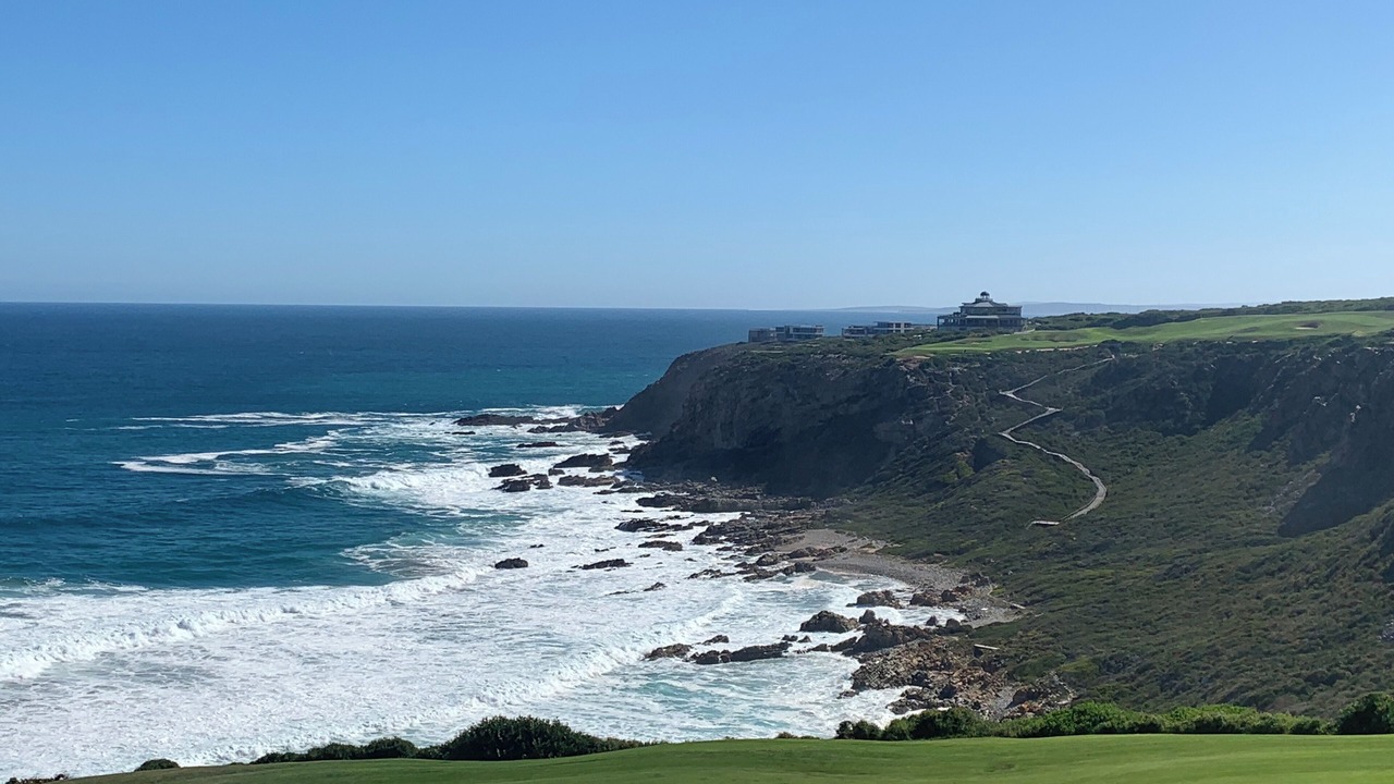 Photo of Others in Pinnacle Point