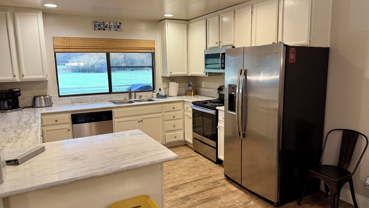 Photo of Kitchen in Plumas Eureka Estates