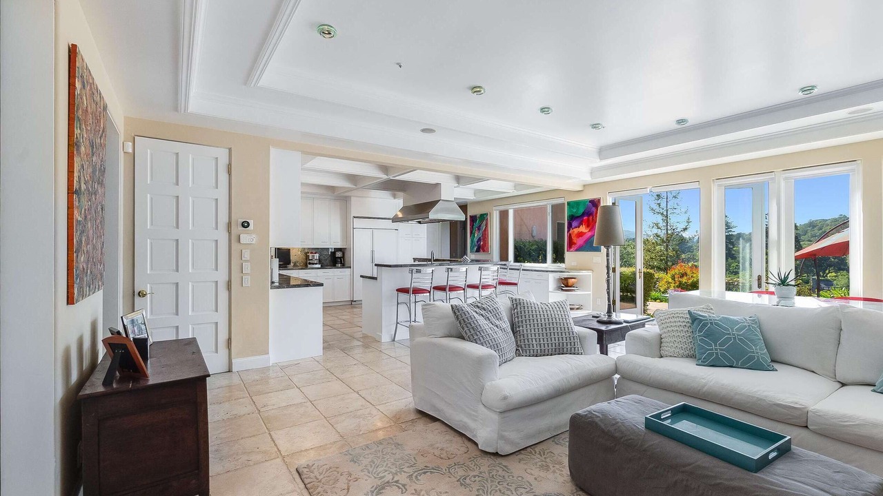 Photo of Livingroom in Greenbrae