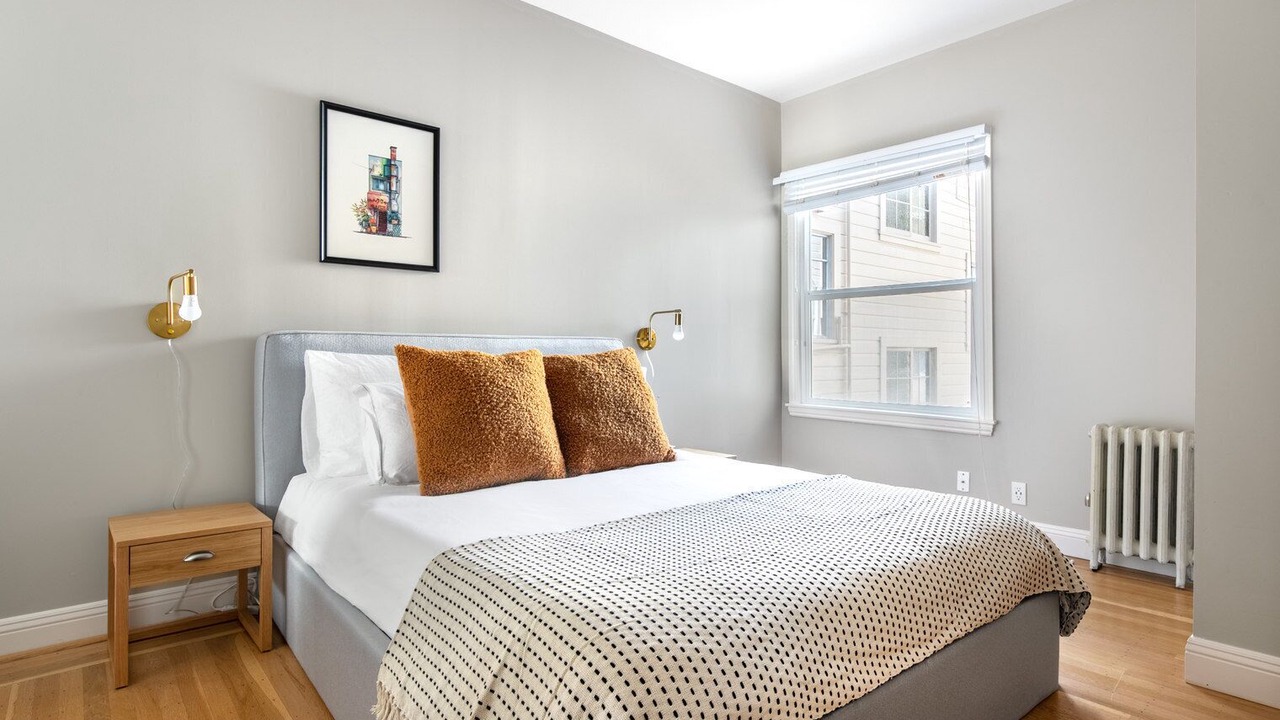 Photo of Bedroom in Marina District
