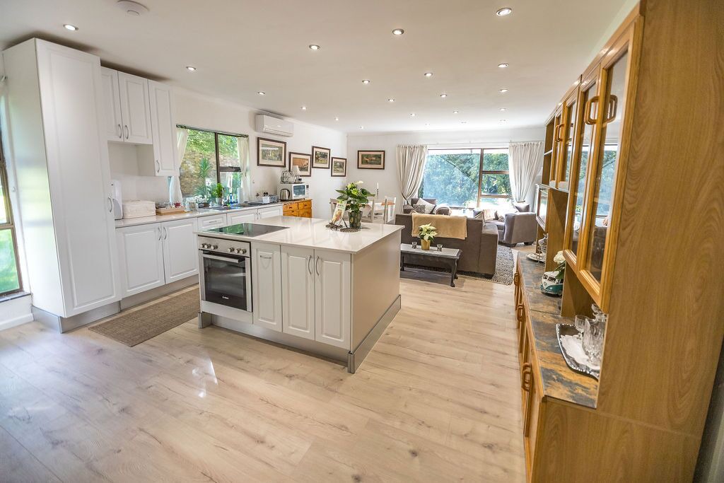Photo of Kitchen in Greater Johannesburg Metropolitan Area