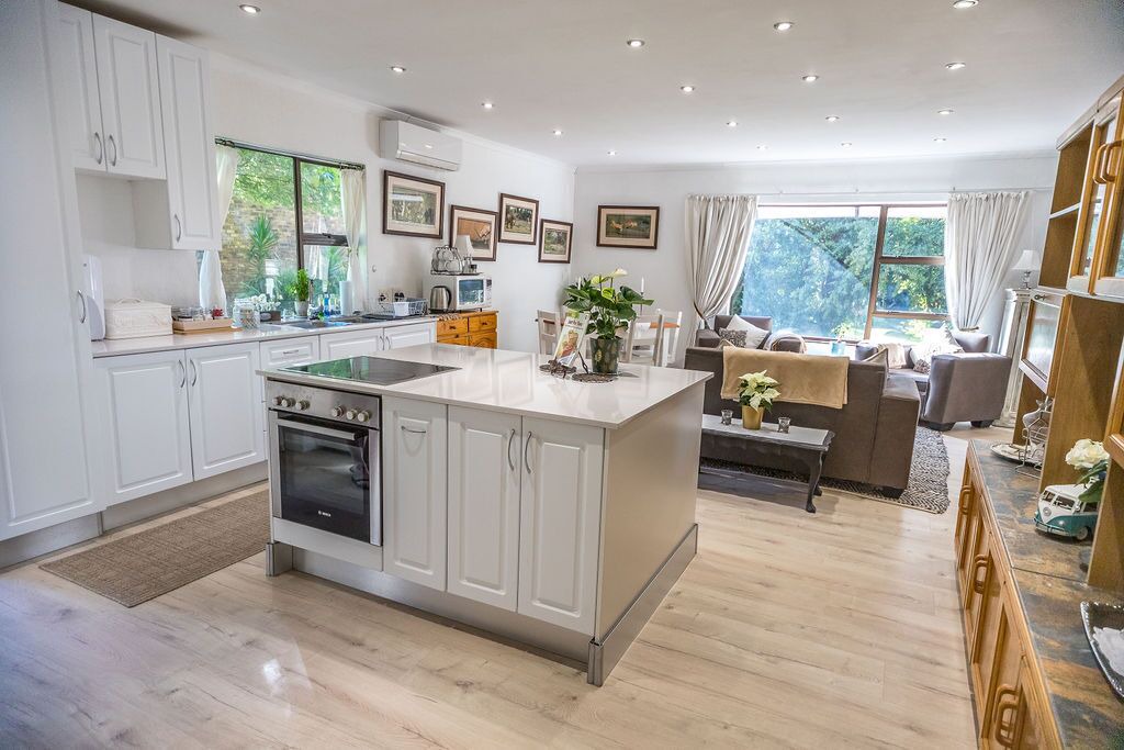 Photo of Kitchen in Greater Johannesburg Metropolitan Area