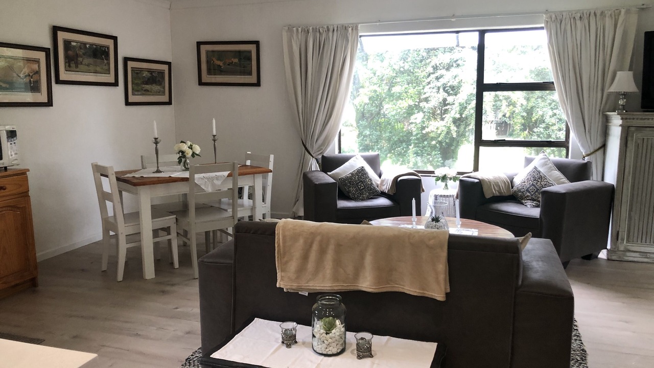 Photo of Livingroom in Greater Johannesburg Metropolitan Area