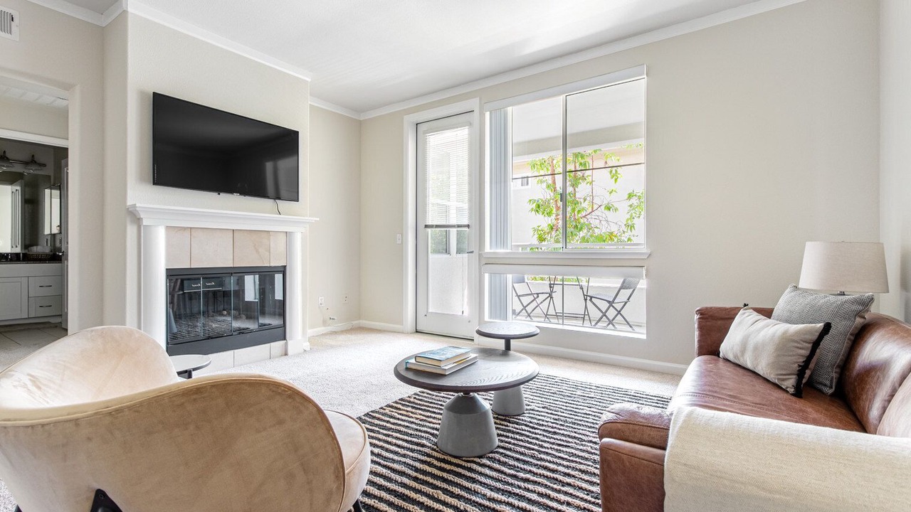 Photo of Livingroom in Central San Mateo