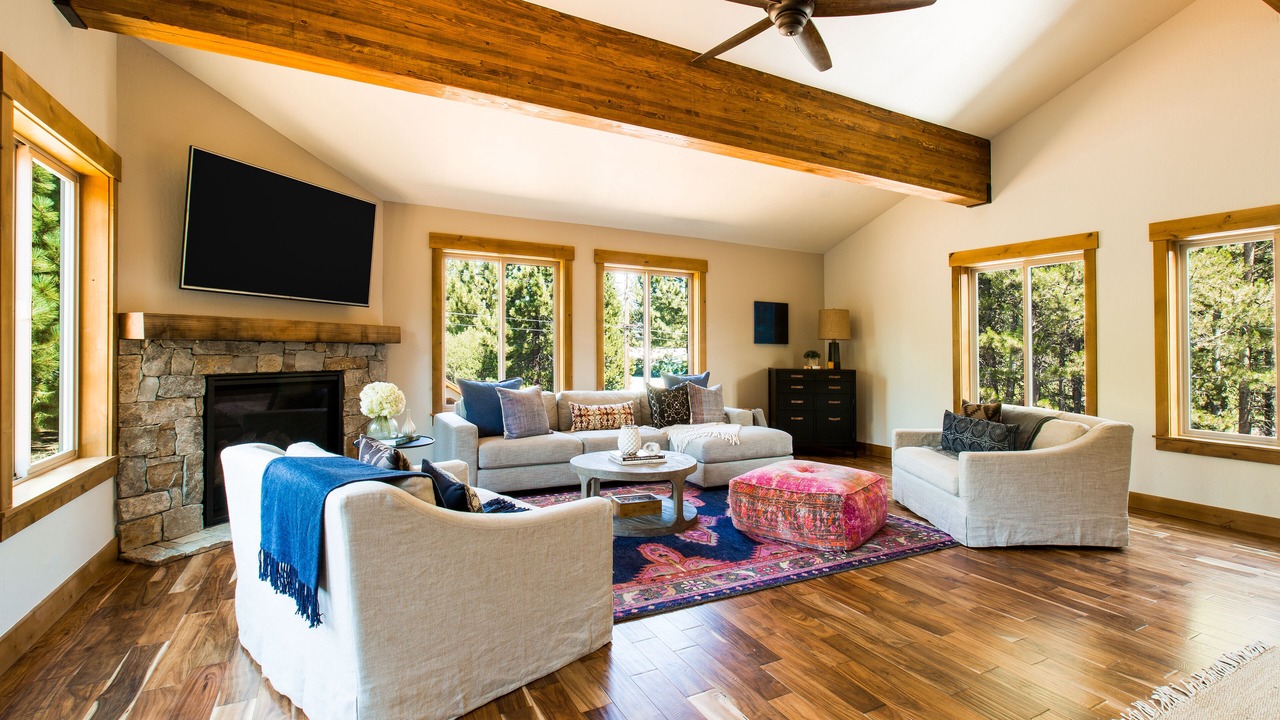 Photo of Livingroom in Truckee