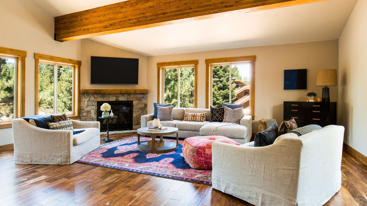 Photo of Livingroom in Truckee