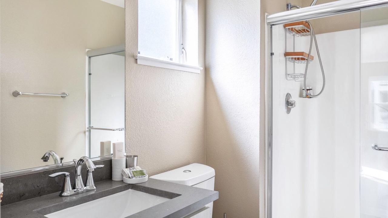 Photo of Bathroom in Old Mountain View